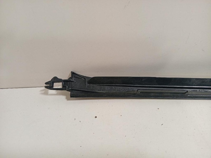 Guarnizione Parabrezza SX A1776903301 Mercedes Classe A W177 2018