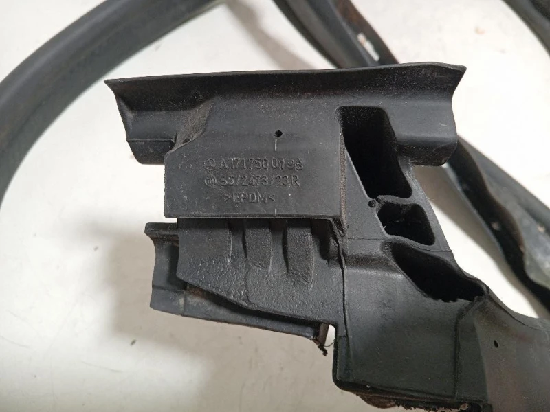 Guarnizione Portello POST A1717500198 Mercedes Classe SLK R171 2004