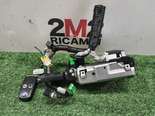 Guarnizione Raschiavetro Parafango EST DX 8W7853764A3Q7 Audi A5 F57 Cabrio 2016