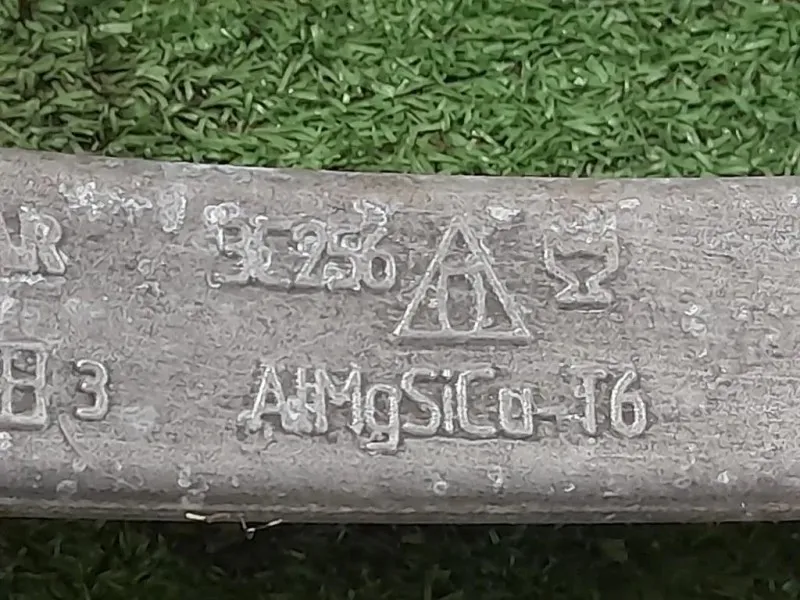 Braccio Oscillante ANT INF ANT DX 3C256 DX Jaguar XF I 2008