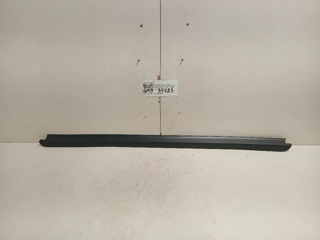 Guarnizione Raschiavetro Porta EST ANT DX 808212427R Dacia Duster II 2018