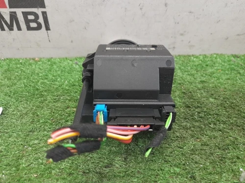 Guarnizione Raschiavetro Porta EST ANT DX 9677880980 Peugeot 308 II 2017