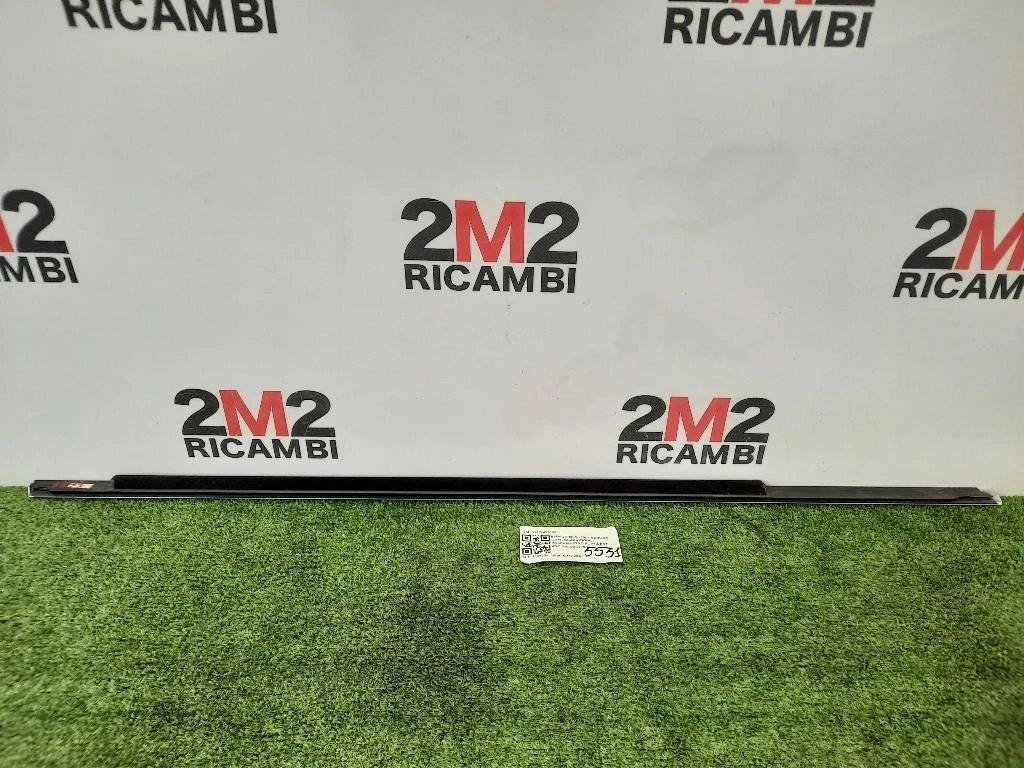 Guarnizione Raschiavetro Porta EST ANT SX 51357496139 Bmw Serie 3 F30 Berlina 2015