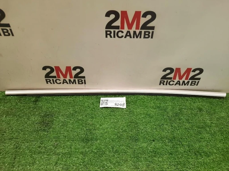 Guarnizione Raschiavetro Porta EST POST DX 31352387 Volvo V40 II 2012