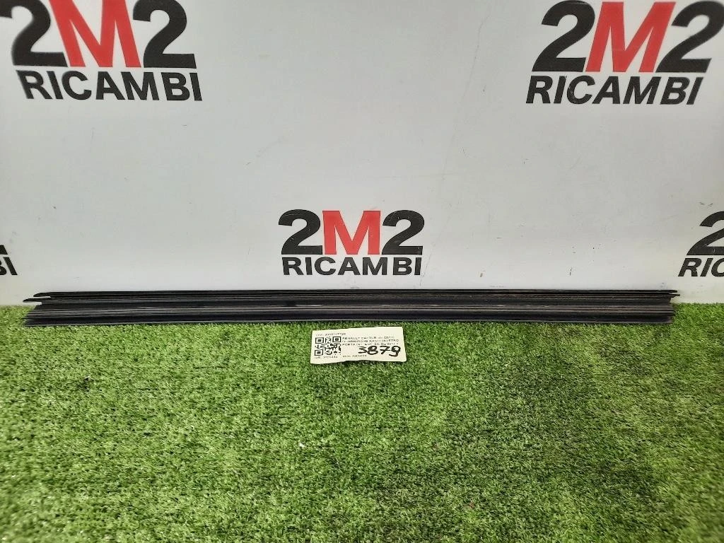 Guarnizione Raschiavetro Porta INT ANT SX 803314772R Renault Captur I 2017