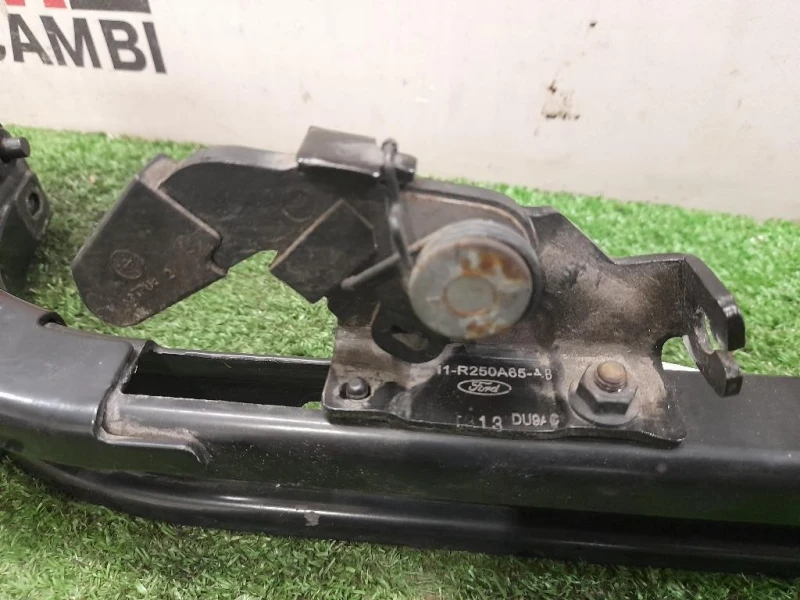 Guida Cuscinetto Porta Scorrevole Centrale POST SX AV11R250A65AB Ford B-max 2012