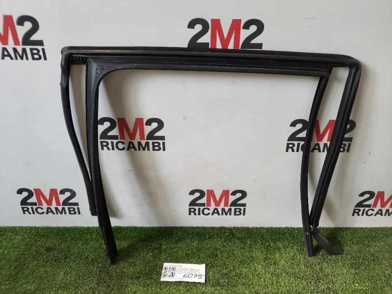 Guida Scorrimento Cristallo Porta POST DX 2GA839432H5AP CRISTALLO PORTA POSTDX Volkswagen T-roc 2017