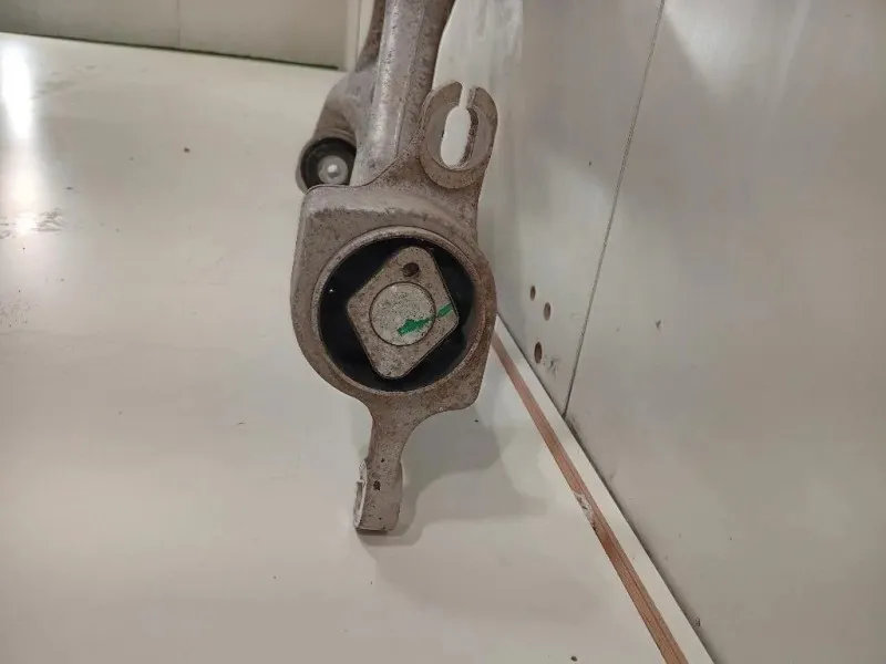 Braccio Oscillante ANT DX BRACCIO OSCILLANTE ANT DX Mercedes Classe GLE W166 2015