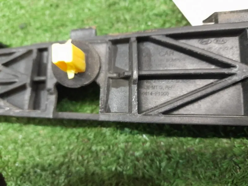 Guida Sostegno Paraurti POST SX 86613F1000 Kia Sportage IV 2016