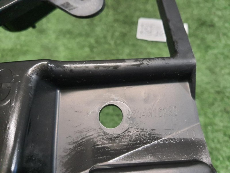 Guida Sostegno Paraurti POST SX 9814616280 Peugeot 5008 II 2017