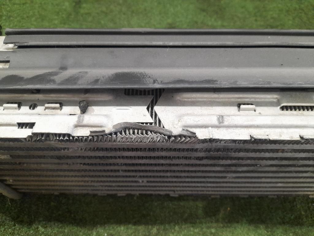 Intercooler 15272311 Bmw Serie 1 F20 Berlina 2012