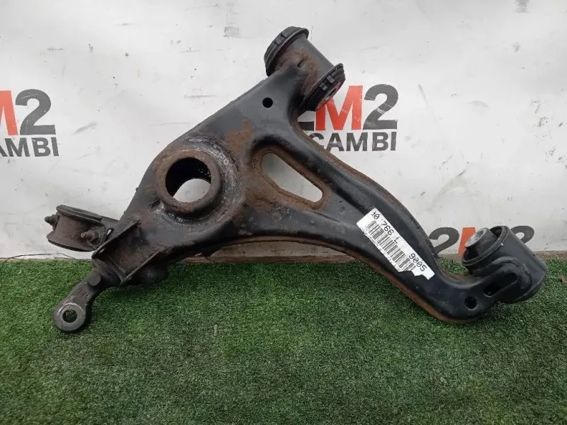 Braccio Oscillante ANT SX BRACCIO OSCILLANTE ANT SX Mercedes Classe SLK R170 1997
