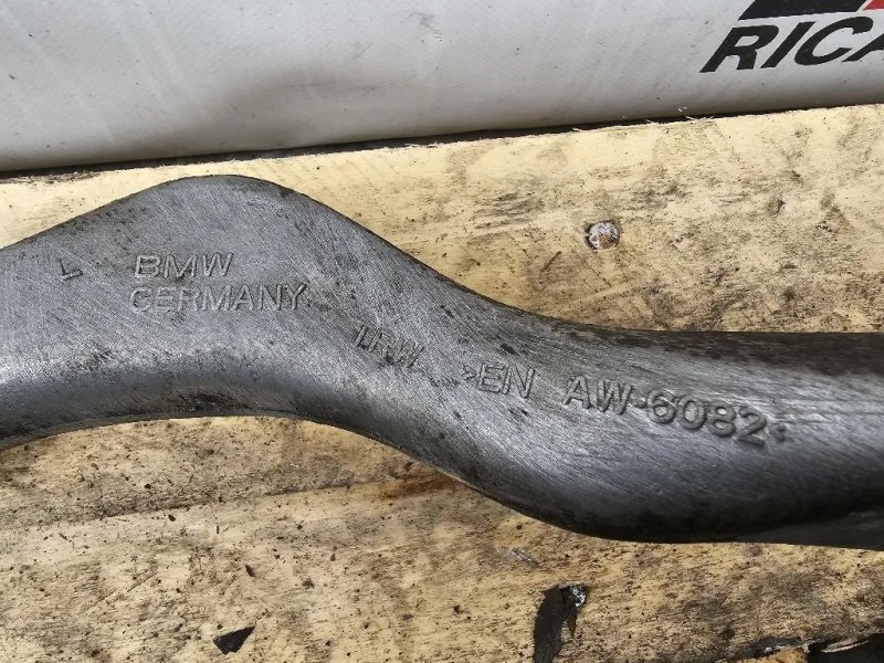 Braccio Oscillante INF ANT DX BRACCIO OSCILLANTE INF+SUP ANT DX Bmw Serie 1 F20 Berlina 2012