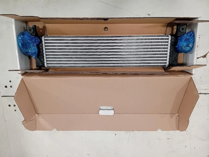 Intercooler 13620T74500 Suzuki Vitara II 2018