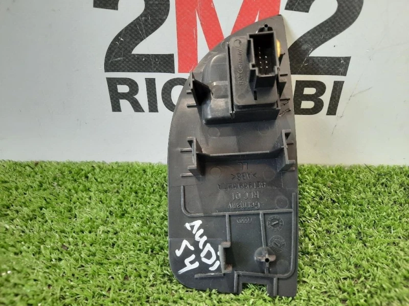 Interruttore Allarme Antifurto 8E1959527A INTERRUTTORE ALLARME ANTIFURTO Audi A4 8ED Avant 2005