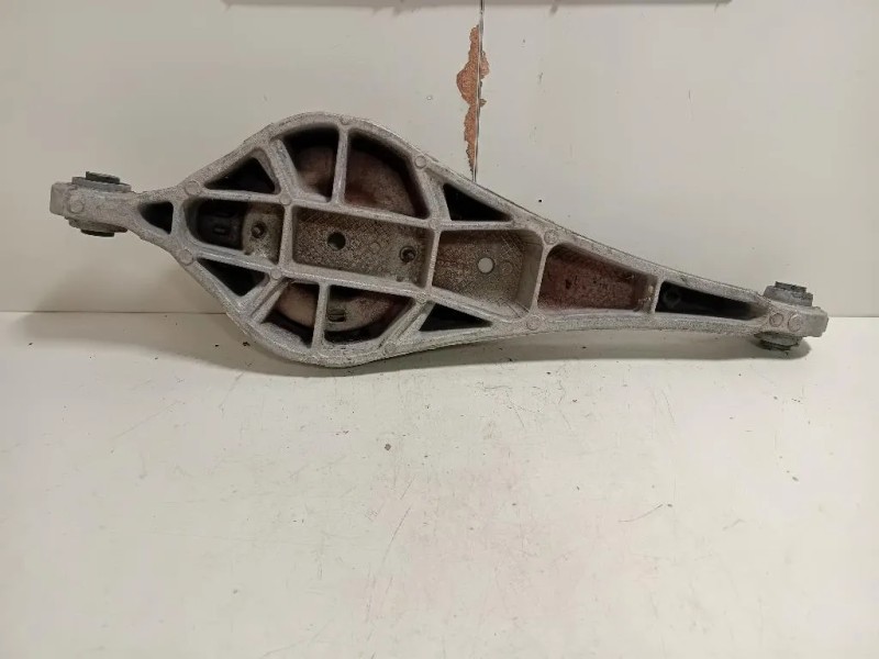 Braccio Oscillante SUP POST SX BRACCIO OSCILLANTE SUP POST SX Volvo XC60 I 2009