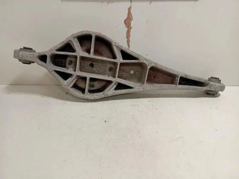 Braccio Oscillante SUP POST SX BRACCIO OSCILLANTE SUP POST SX Volvo XC60 I 2009