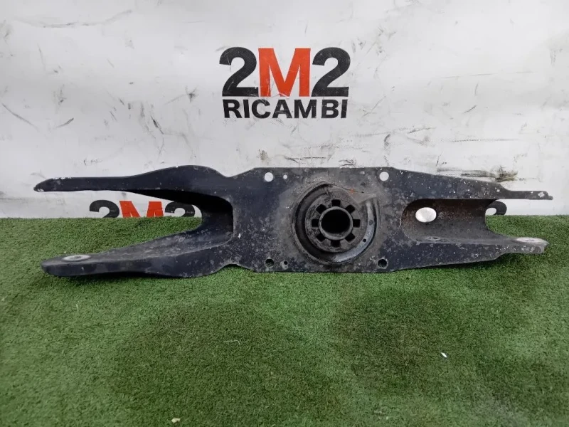 Braccio Oscillante Trasversale POST SX Mercedes Classe B W246 2012