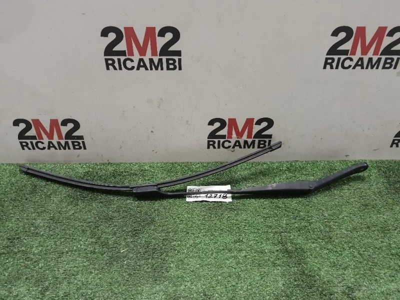 Braccio Tergicristallo Parabrezza SX 8A6117526AD SX Ford Fiesta VI 2012