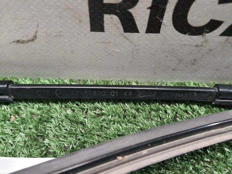 Braccio Tergicristallo Parabrezza SX A2468200144 Mercedes Classe B W246 2012