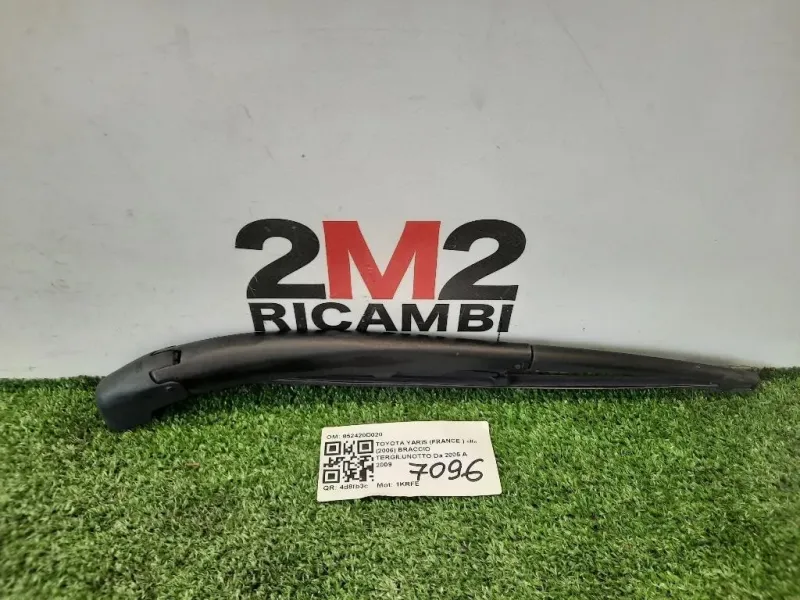 Braccio Tergilunotto 852420D020 Toyota Yaris France II 2006