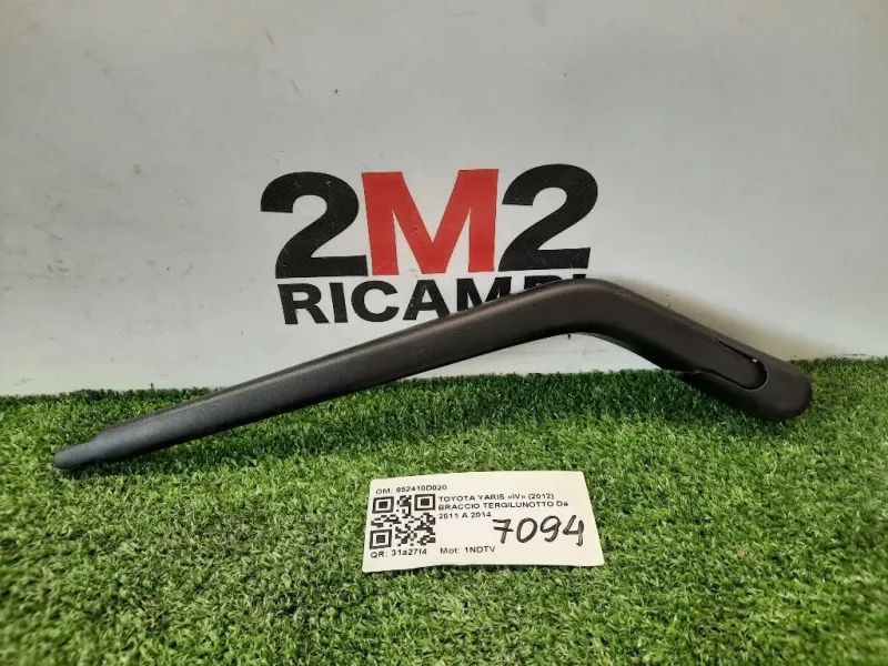 Braccio Tergilunotto 852410D020 Toyota Yaris IV 2012