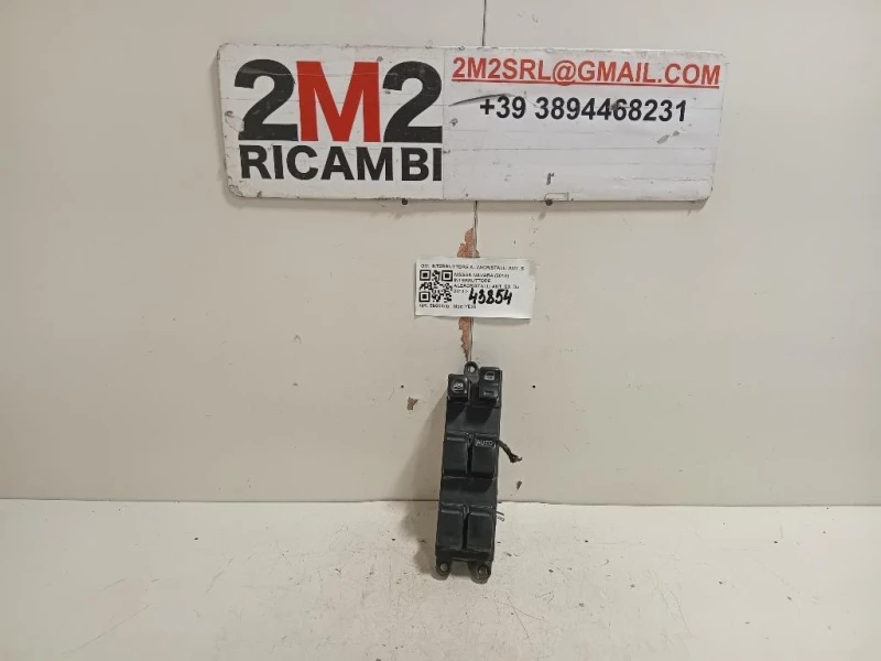 Interruttore Alzacristalli ANT SX INTERRUTTORE ALZACRISTALLI ANT SX Nissan Navara 2010