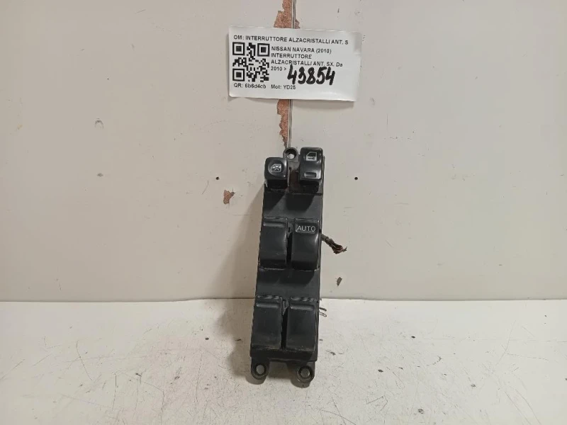 Interruttore Alzacristalli ANT SX INTERRUTTORE ALZACRISTALLI ANT SX Nissan Navara 2010