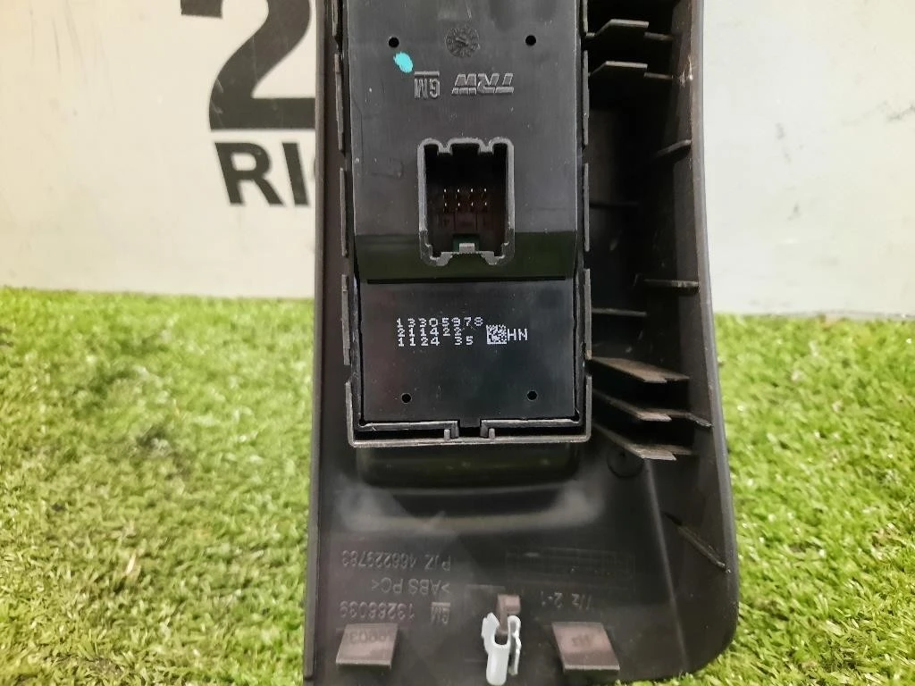 Interruttore Alzacristalli ANT SX 13305978 Opel Meriva B 2010