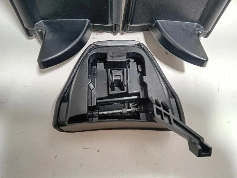 Bracciolo Console Centrale BRACCIOLO CONSOLE CENTRALE Mercedes Classe ML W166 2012