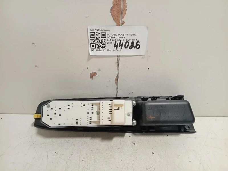 Interruttore Alzacristalli ANT SX 74232-0D690 Toyota Yaris IV 2017