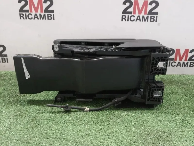 Bracciolo Console Centrale 3AA86420770C Volkswagen Passat VI 2011