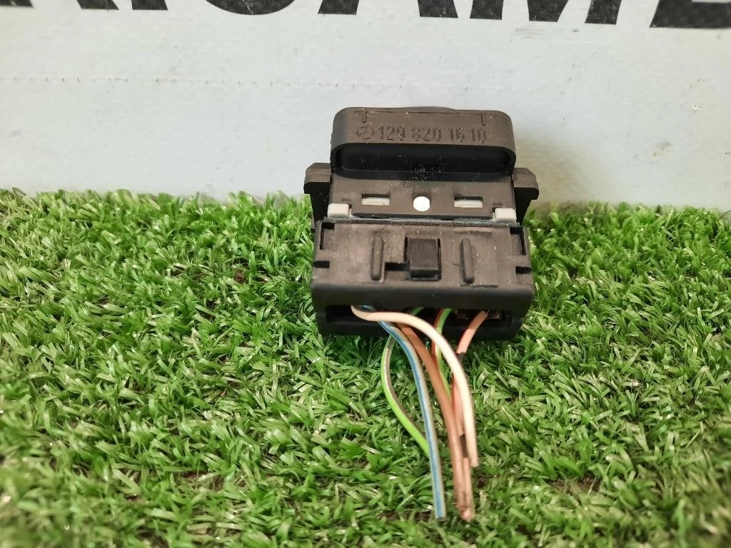 Interruttore Apertura Capote 1298201610 INTERRUTTORE COPERTURA TETTO Mercedes Classe SLK R170 1997