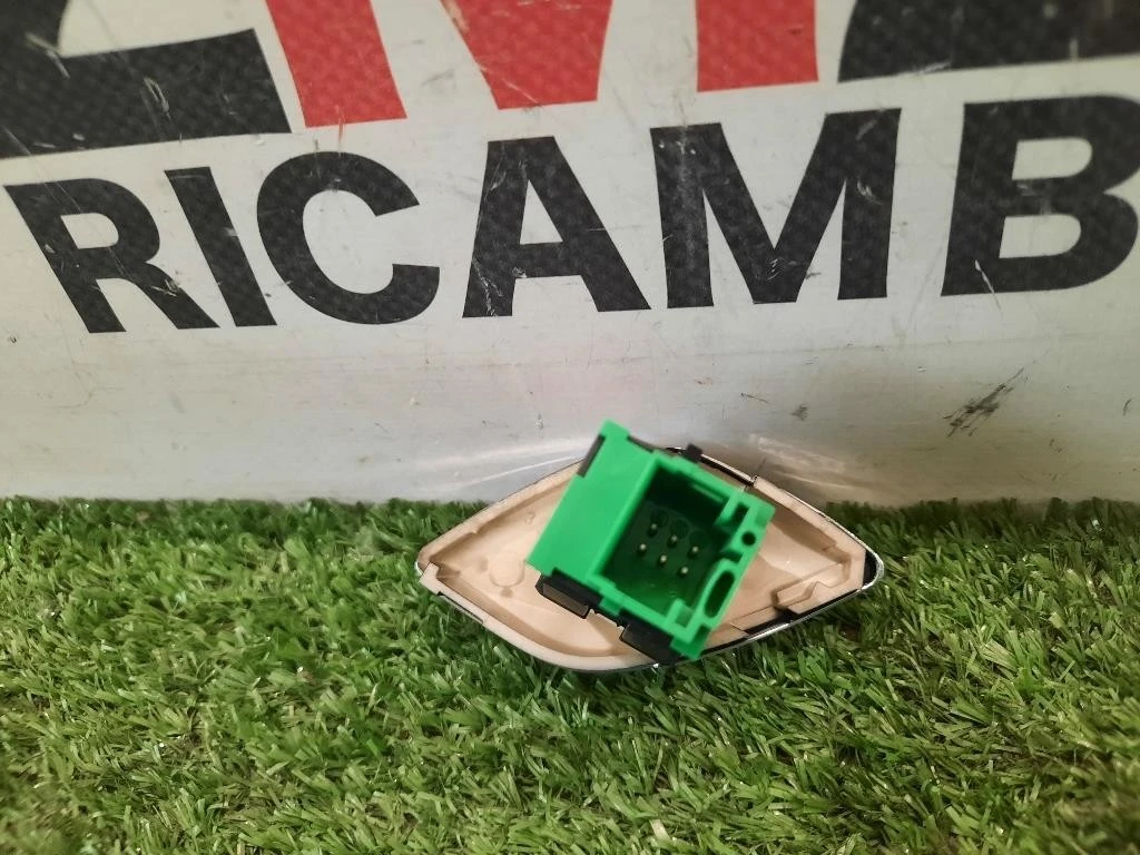 Interruttore Chiusura Centralizzata 96656596XU Citroen C3 III 2016