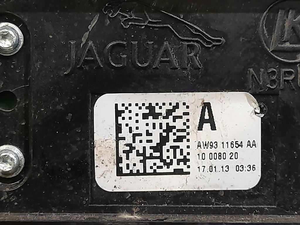 Interruttore Fendinebbia AW9311654AA Jaguar XJ8 X408 2003