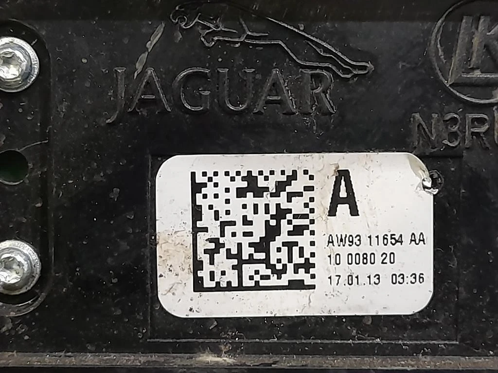 Interruttore Fendinebbia AW9311654AA Jaguar XJ8 X408 2003