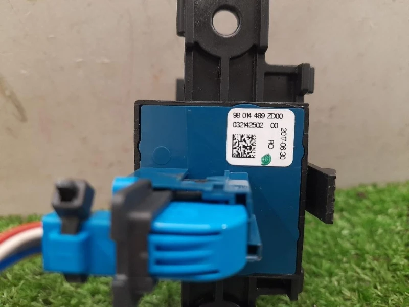 Interruttore Freno A MANO Elettrico 98014489ZD00 Citroen C4 Grand Picasso II 2016