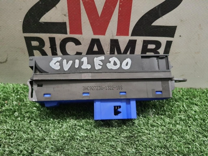 Interruttore Freno A MANO Elettrico 3AC927238 Volkswagen Passat VI Variant 2011