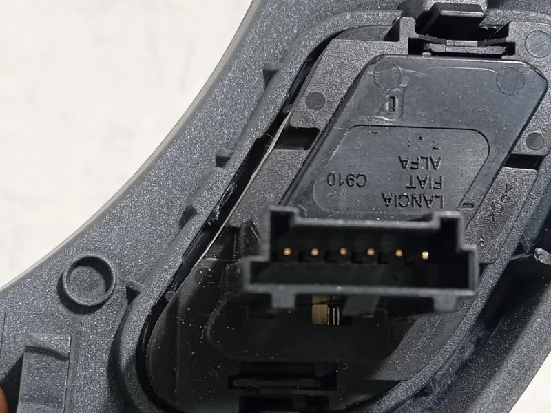 Interruttore Illuminazione 156088382 Alfa Romeo Giulietta 2010