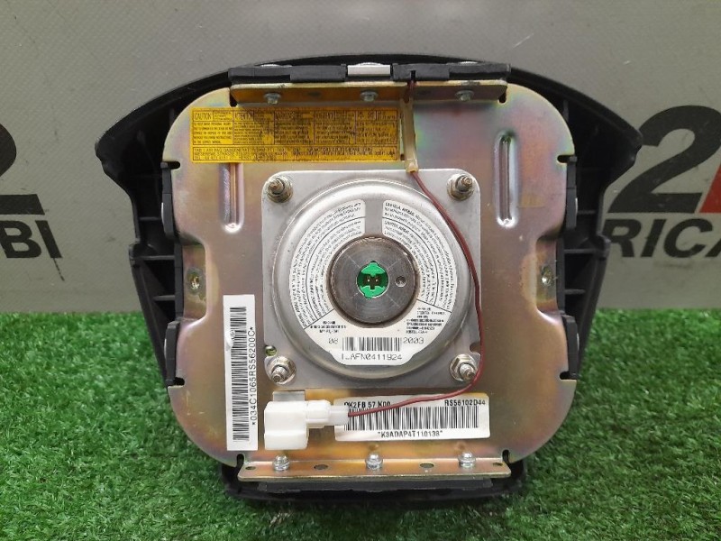 Air-bag Guidatore 0K2FB57K00 Kia Carens II 2002