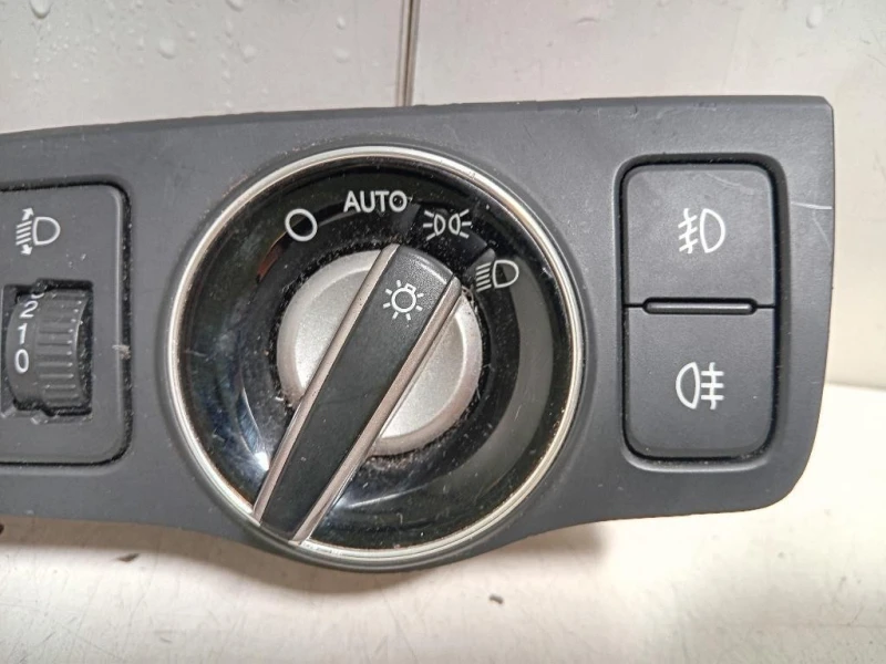 Interruttore Illuminazione 93300-3Z970 Hyundai I40 CW 2012