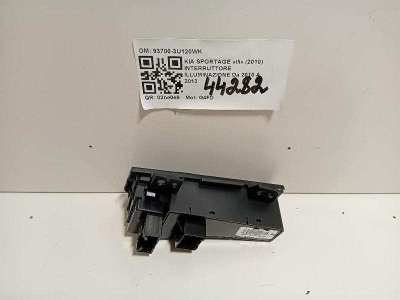 Interruttore Illuminazione 93700-3U120WK Kia Sportage III 2010