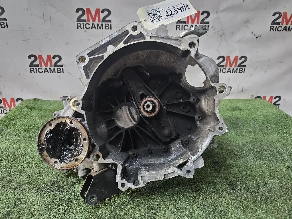 Cambio PNW 02U300050T Audi A1 8XF Sportback 2015