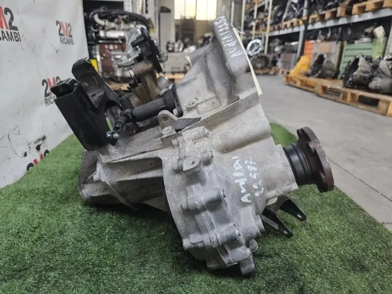 Cambio PNW 02U300050T Audi A1 8XF Sportback 2015