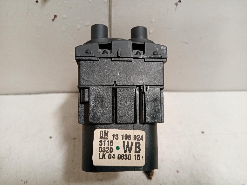 Interruttore Illuminazione 13198924 Opel Astra H 2005