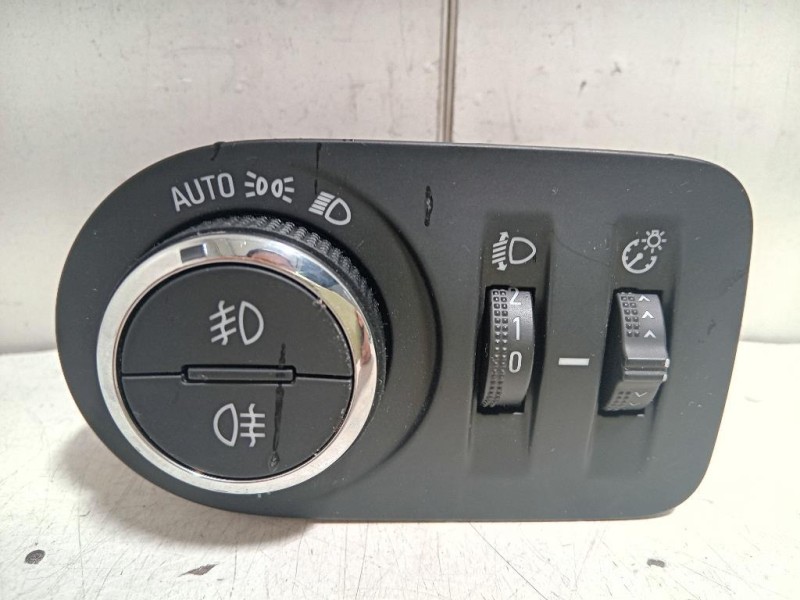 Interruttore Illuminazione 13493472 Opel Astra K 2016