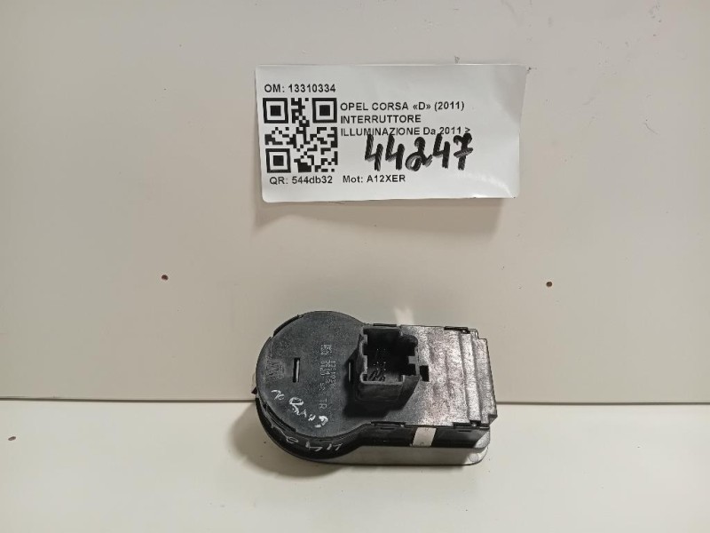 Interruttore Illuminazione 13310334 Opel Corsa D 2011