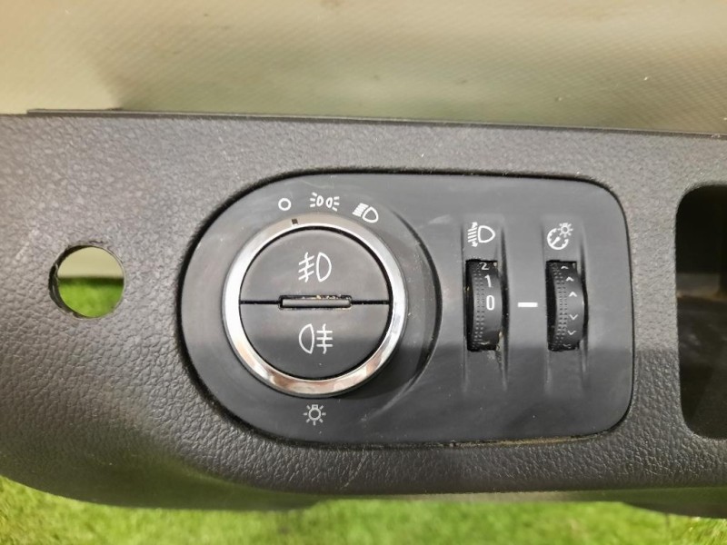 Interruttore Illuminazione 13294815 Opel Meriva B 2010