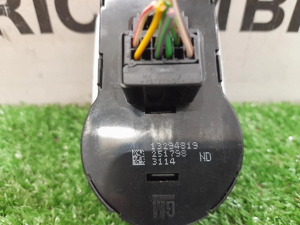 Interruttore Illuminazione 13294819 Opel Zafira C 2012