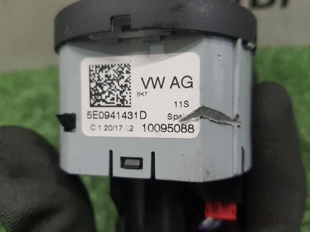 Interruttore Illuminazione 5E0941431D Skoda Fabia NJ3 2014